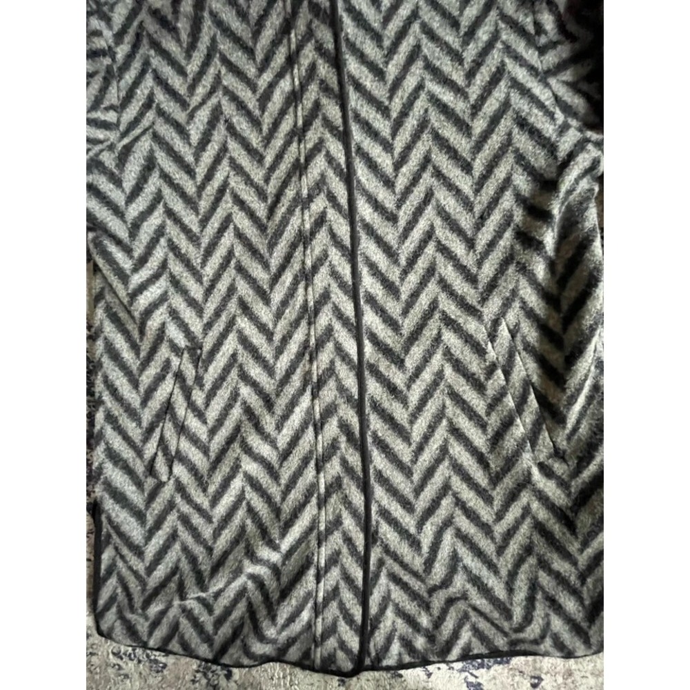 Talbots Women's Herringbone Wool Coat Full Zip Snap Front Medium NWT - Picture 6 of 11